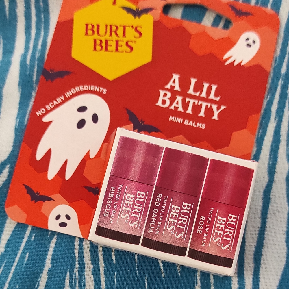 PRICE FIRM | Burt's Bees Limited Edition Tinted Lip Balm